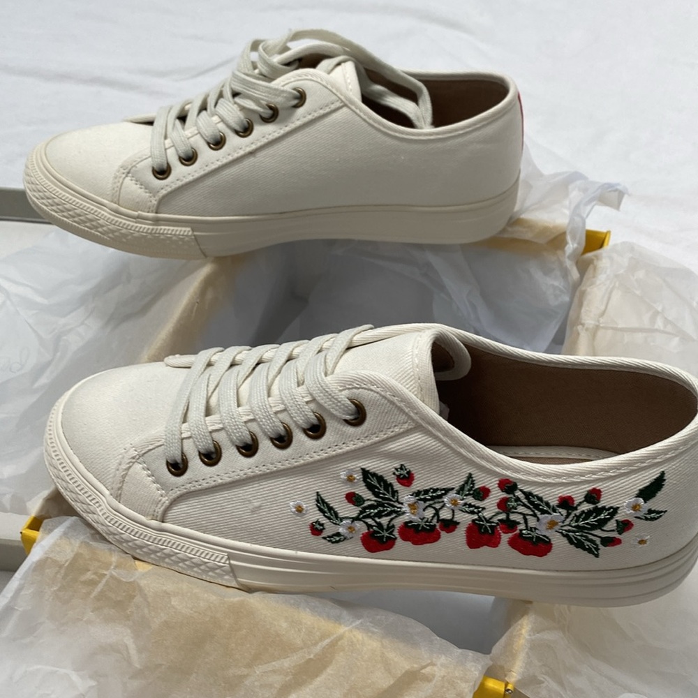 Boden Strawberry Embroidered White Canvas Sneakers - Picture 2 of 8